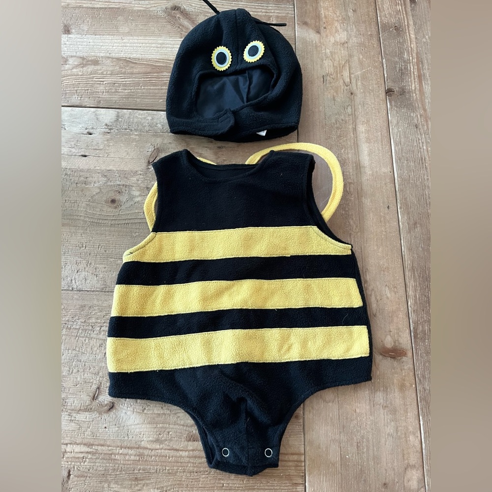 Pottery Barn Kids Bee Costume 12/24 Months 🐝